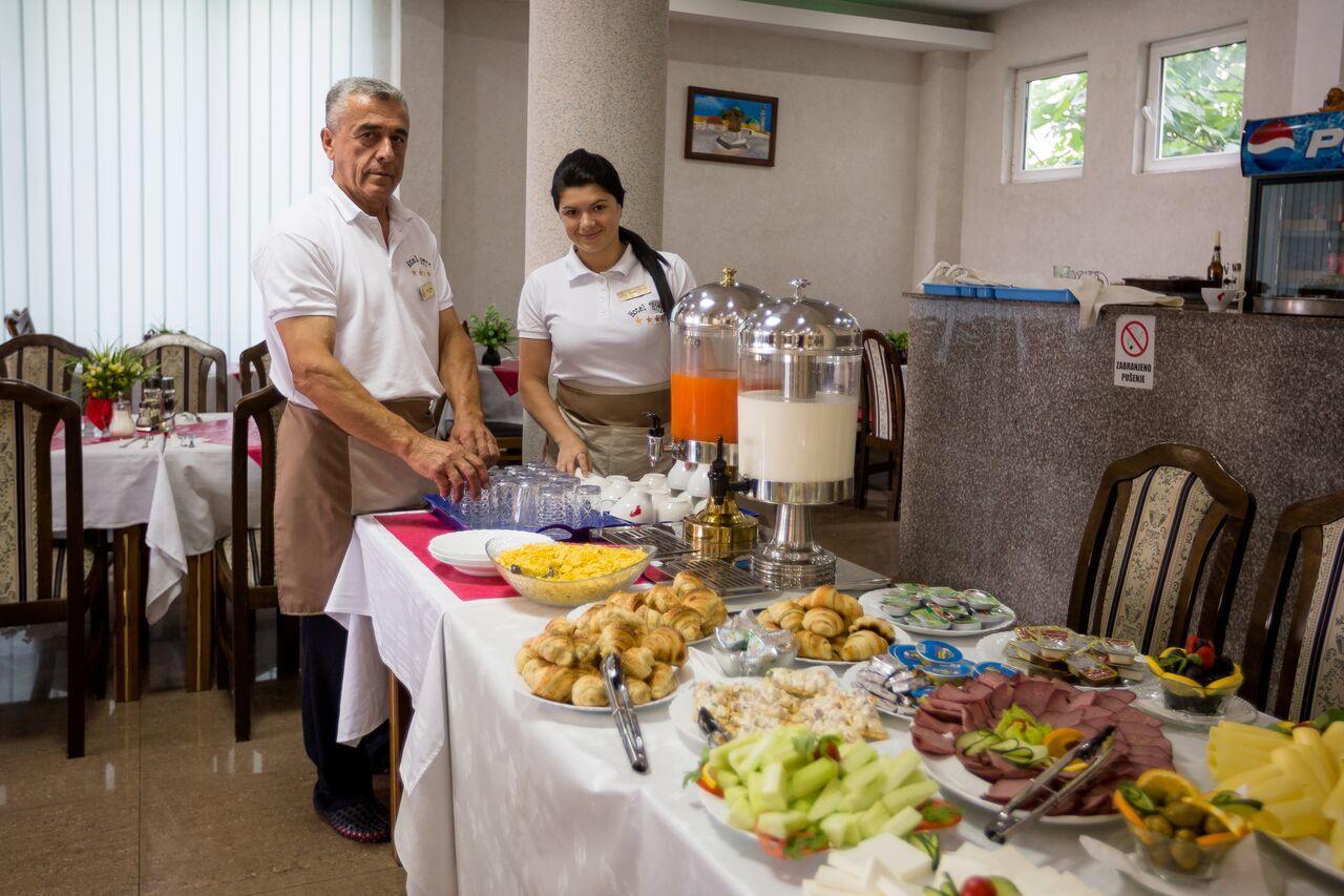 Hotel Hoti Ulcinj Extérieur photo