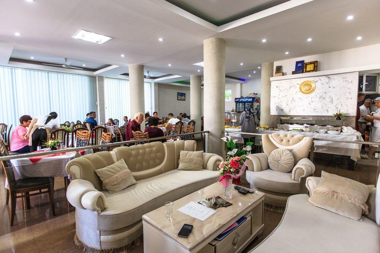 Hotel Hoti Ulcinj Extérieur photo