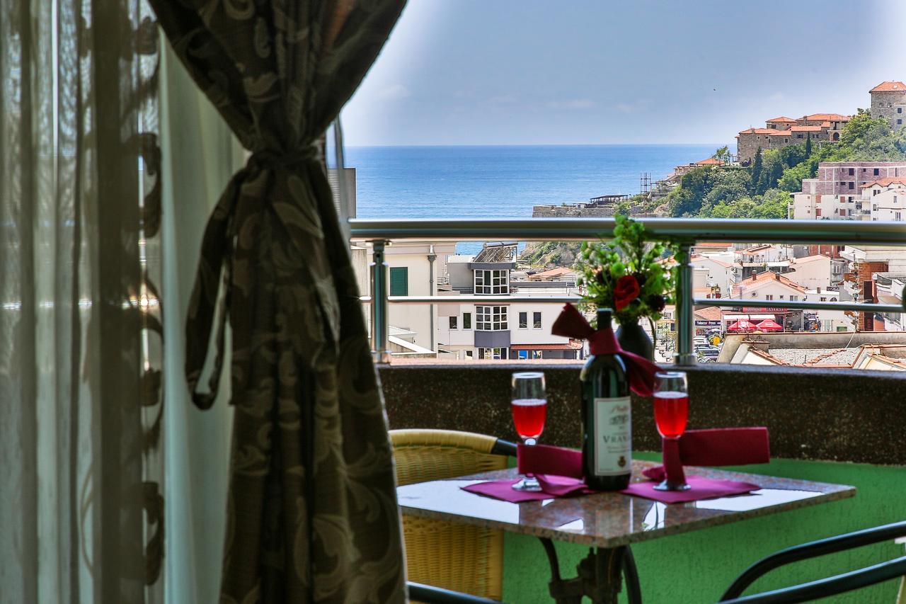 Hotel Hoti Ulcinj Extérieur photo